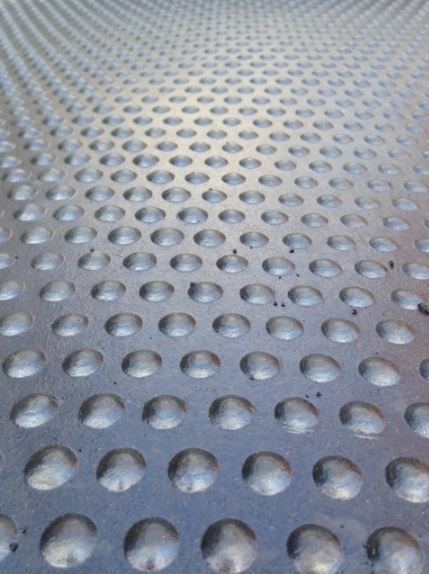 3 Pack Bubble Top Rubber Stable Matting 6ft x 4ft 18 mm Horse Mats