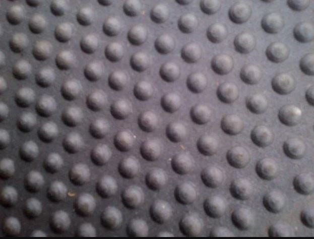 4 x Heavy Duty Bubbletop Rubber Stable Matting 6ft x 4ft 18mm Horse Mats