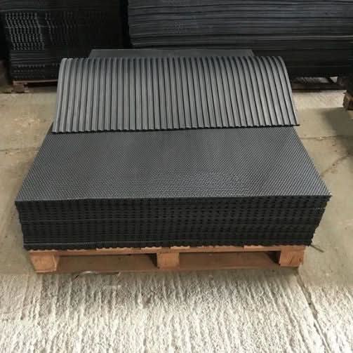 Rubber Gym mat, Commercial Flooring 12 mm (6 x 4) Foot/ Hammer Top Hard rubber
