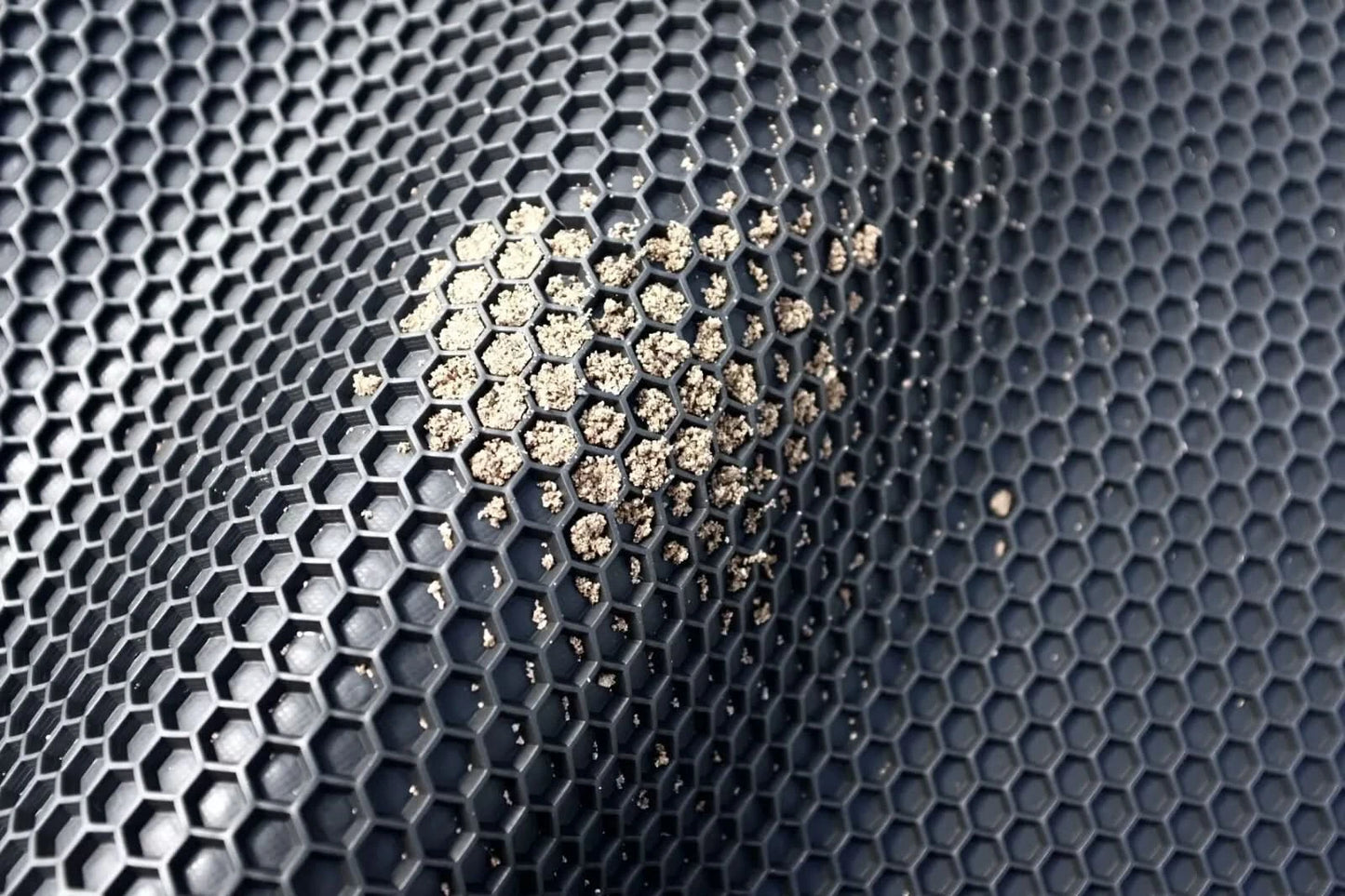 Smooth Honeycomb Matt Black Rubber Flooring Matting for Garage, Van or Car Roll