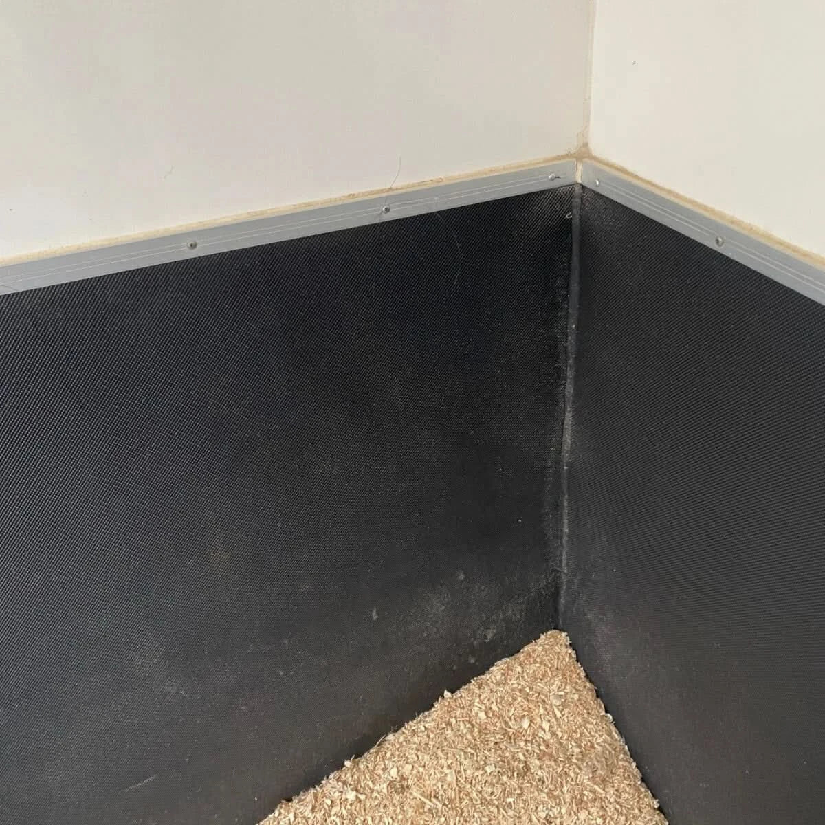 2 Stable Wall Mat Horsebox Trailer EVA 6ft x 4ft x 10mm Equine Pony easy to fix