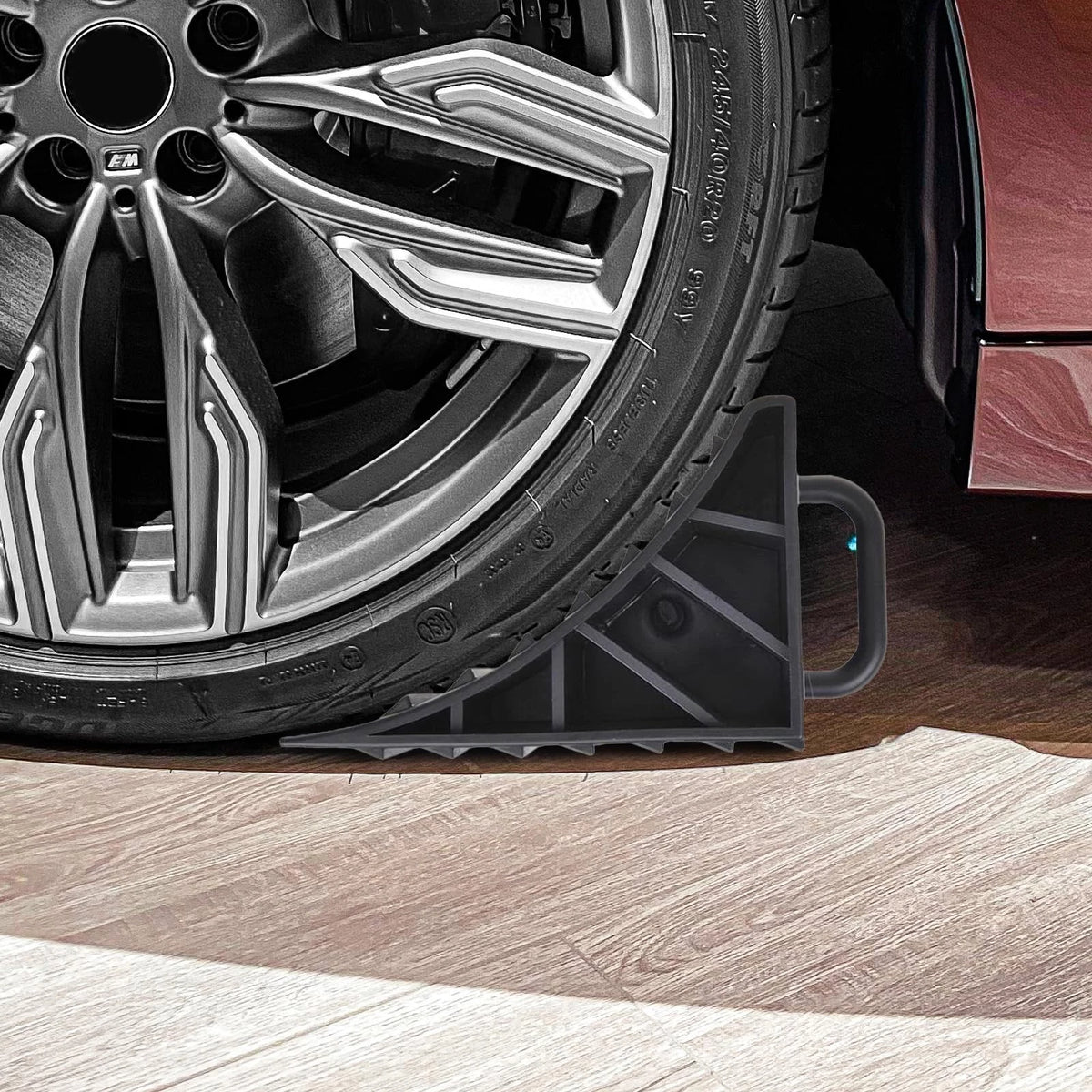 FUZVOL 2 Pcs Wheel Chocks Heavy Duty Parking Block Set F-E-CLZHQ01P2, Black