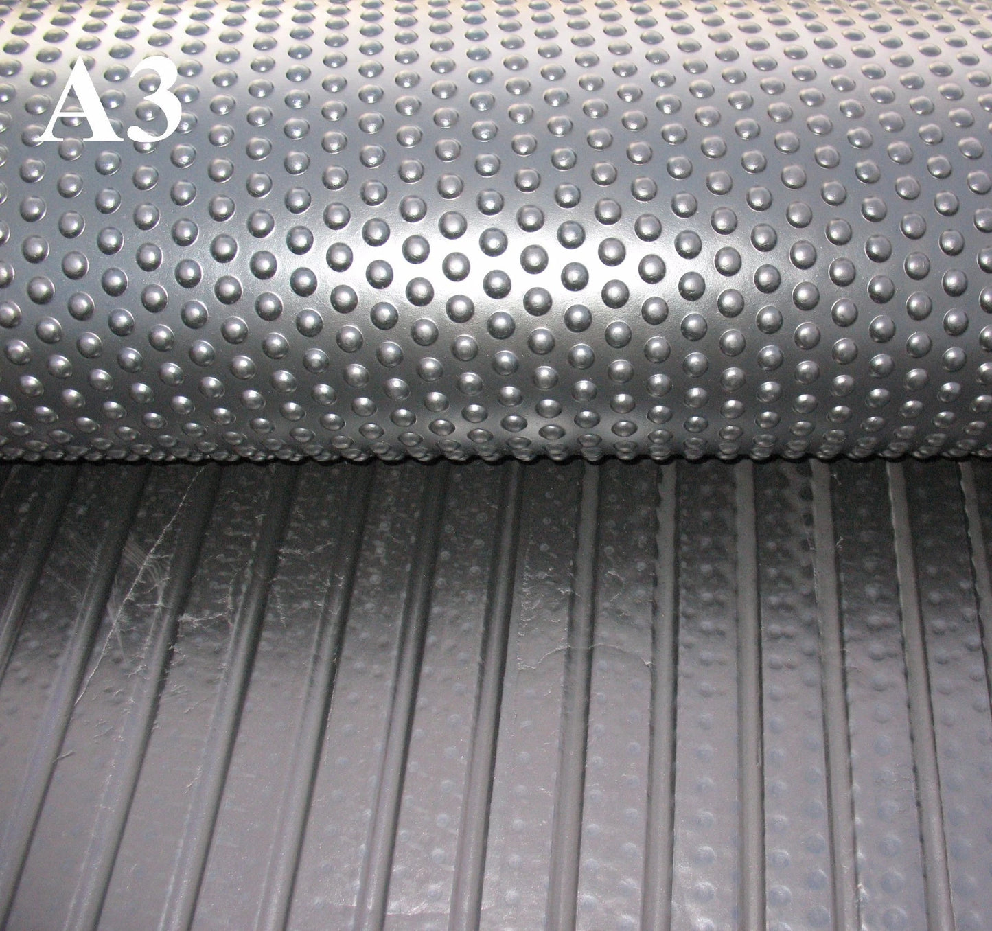 Large Bubbletop Horse Pony Stable Mat | 18mm Thick | Heavy Duty Rubber Matting