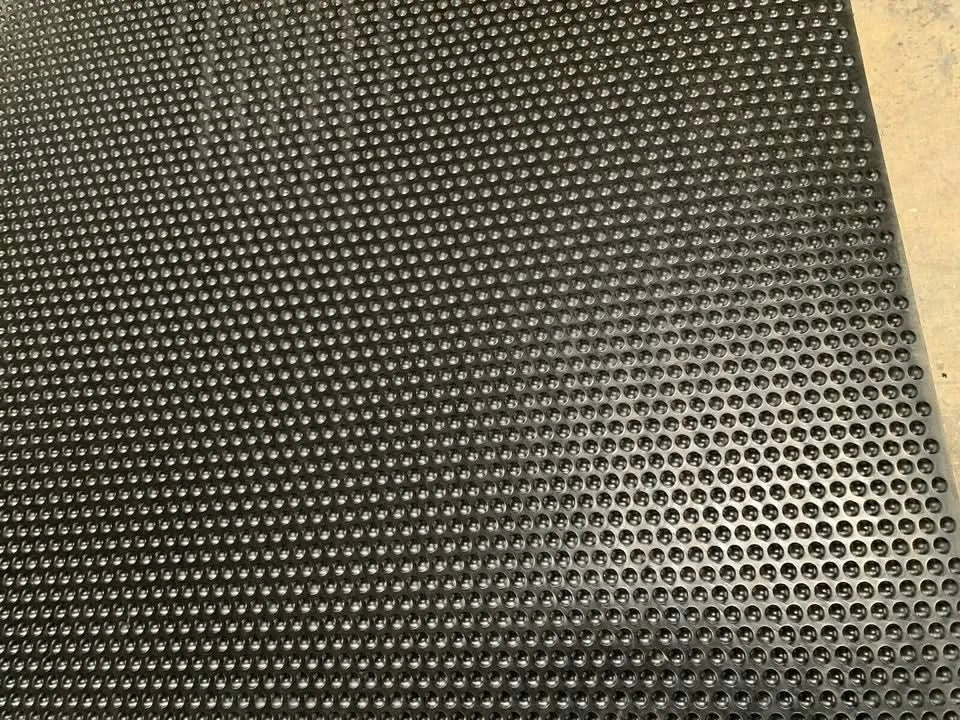 Rubber stable horse mat, 12mm Thickness (6ft x 4ft) Heavy Duty bubble top 25kg
