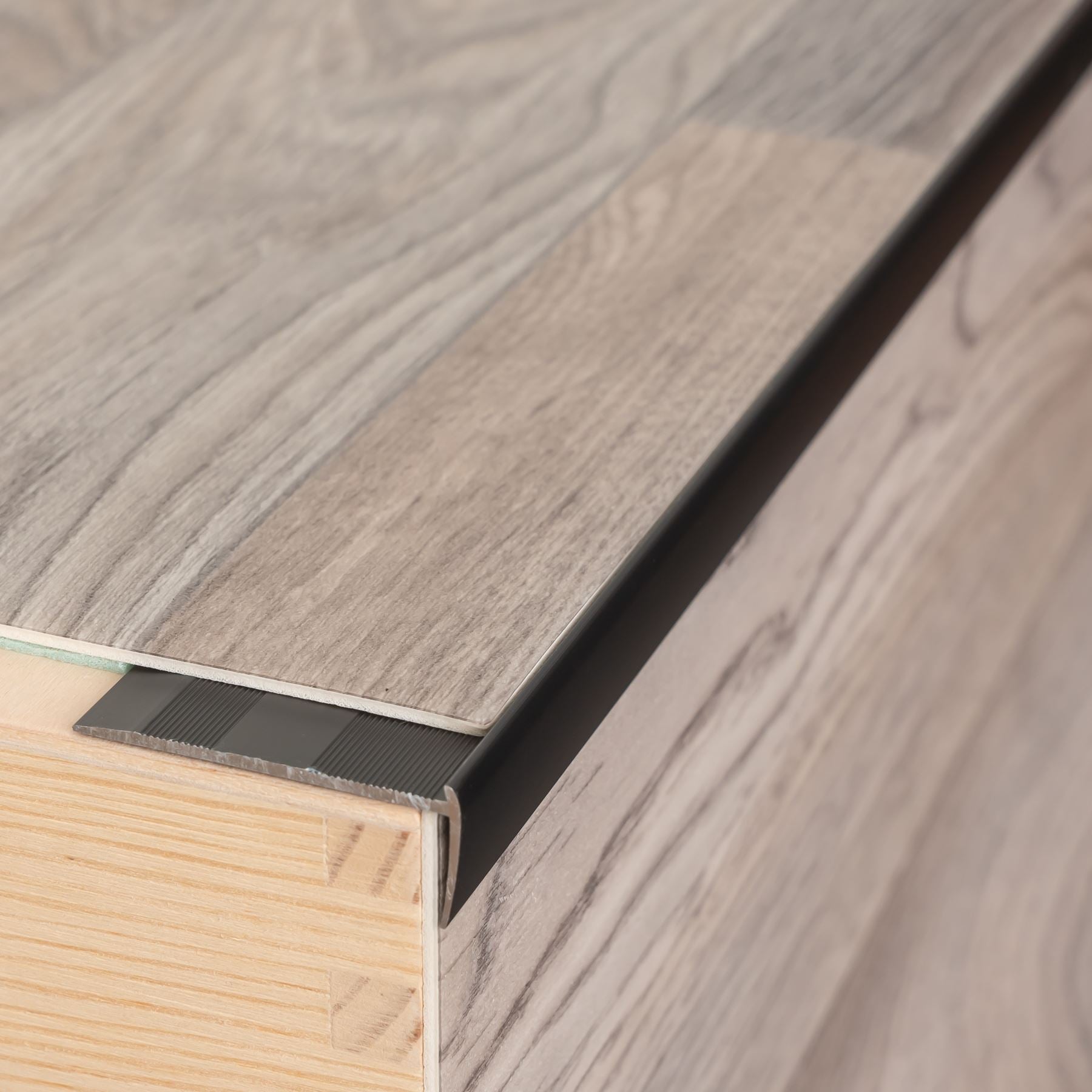 Stair Nosing Edge Aluminium Vinyl Flooring Profile Trim LVT 900x44x17,5mm C25
