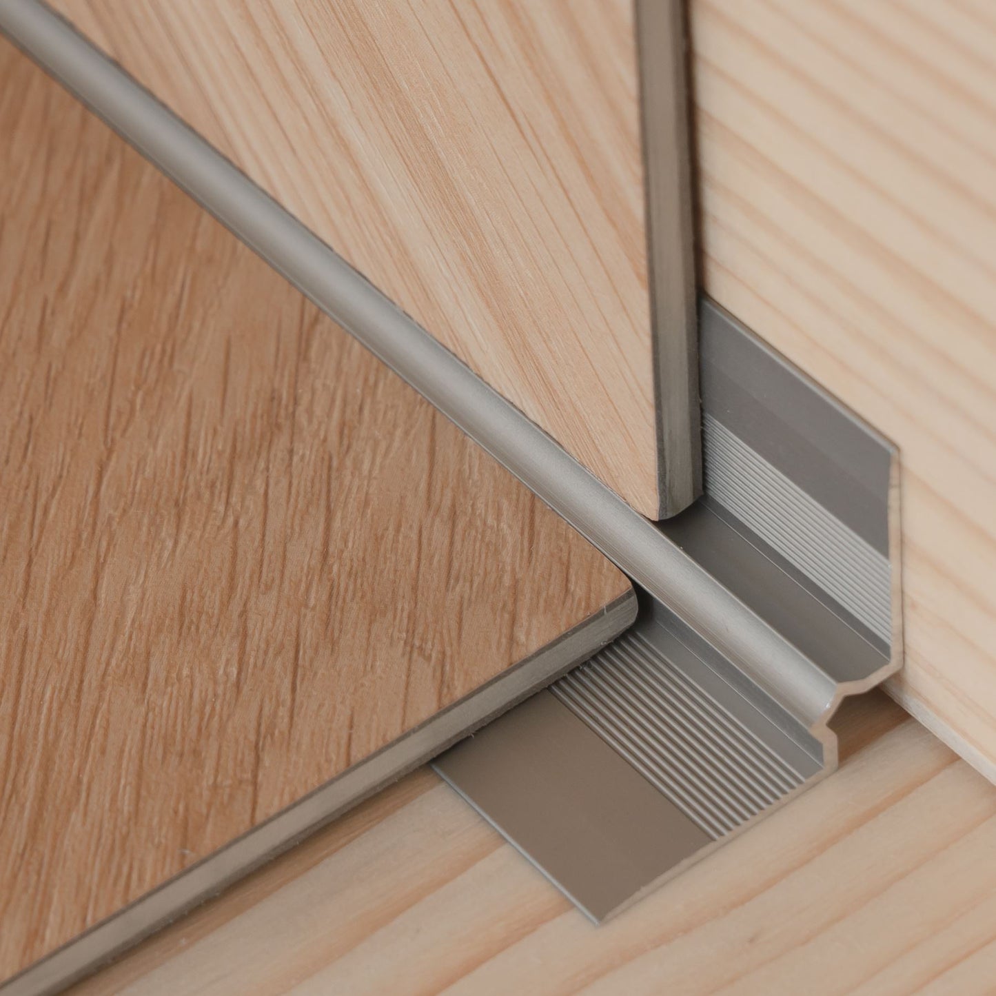 Inner Corner Stair Nosing Edge Profile Trim LVT C31 900mm Anodised Aluminium