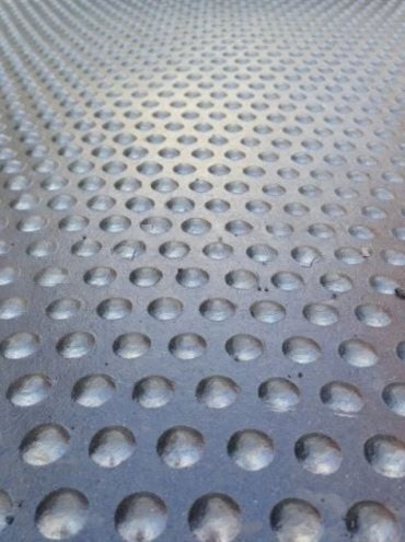 12 Mat Offer | Bubbletop Rubber Stable Matting 6ft x 4ft 12mm Horse Mats |