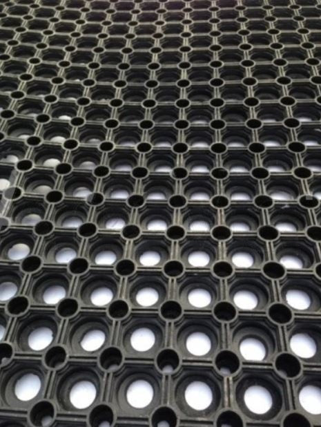 1 x 1.5M Rubber Matting With Drainage Holes | For Decking, Pool Side, Patio Mats