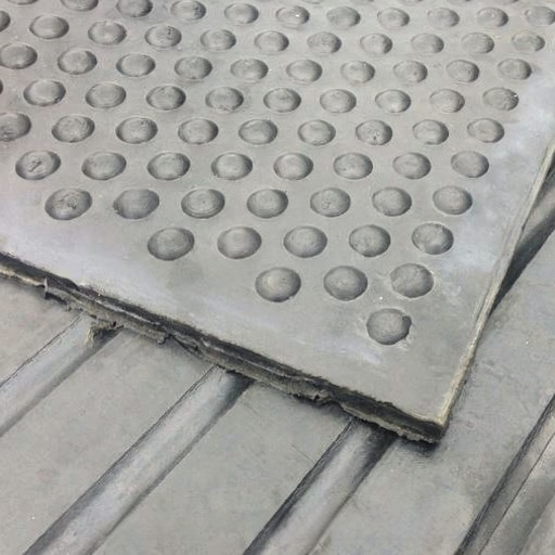 18mm Rubber Stable Floor Mats Bubbletop 6 x 4ft Horse Mats Equestrian Heavy Duty