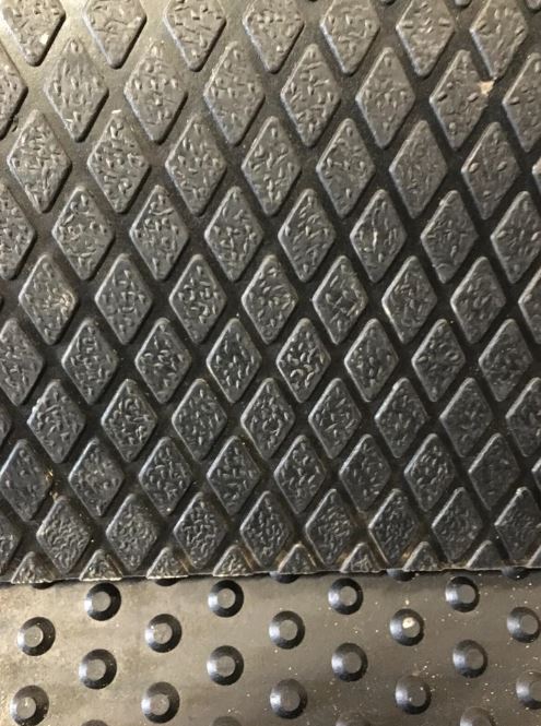 Luxury Anti-Fatigue Horse Stable Rubber Floor Mats Cushioned 6ft x 4ft x 16mm