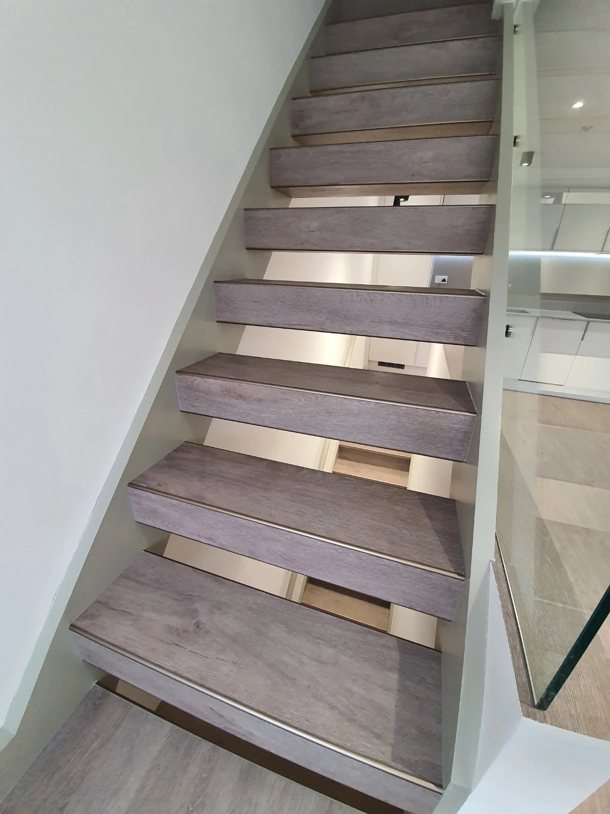 LVT 5mm Stair Nosing 2.7m Outer Corner Vinyl Flooring Aluminium Edge Profile C29
