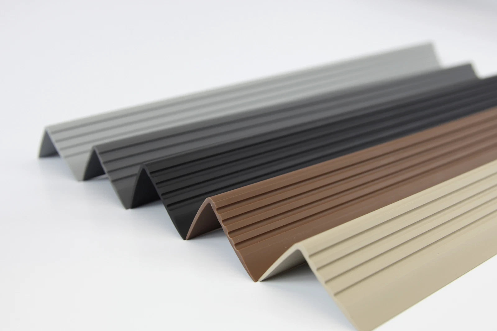 Stair Nosing Rubber 118cm Non-Slip 50x42mm Step Edge Trim Bullnose Strip RGP