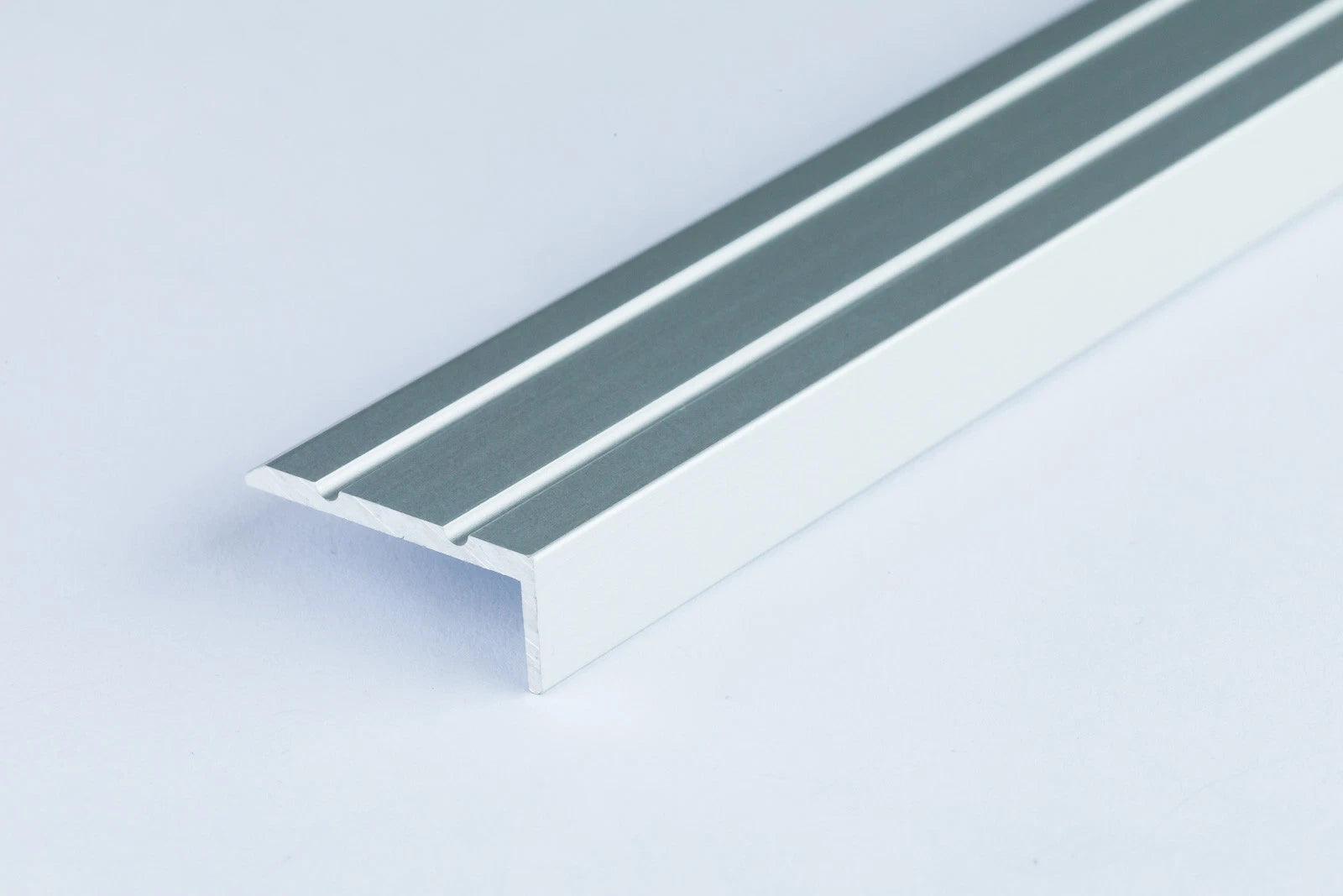 STAIR NOSINGEDGE SELF ADHESIVE ANTI NON SLIP -STEP EDGING TRIM 25x10 mm-1meter