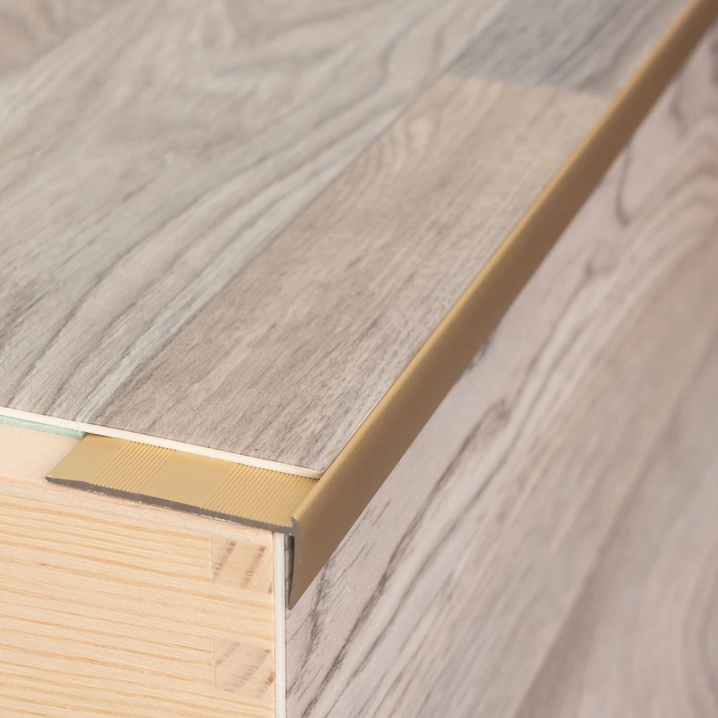 90 cm C25 Anodised Aluminium Stair Nosing Edge Profile Trim LVT