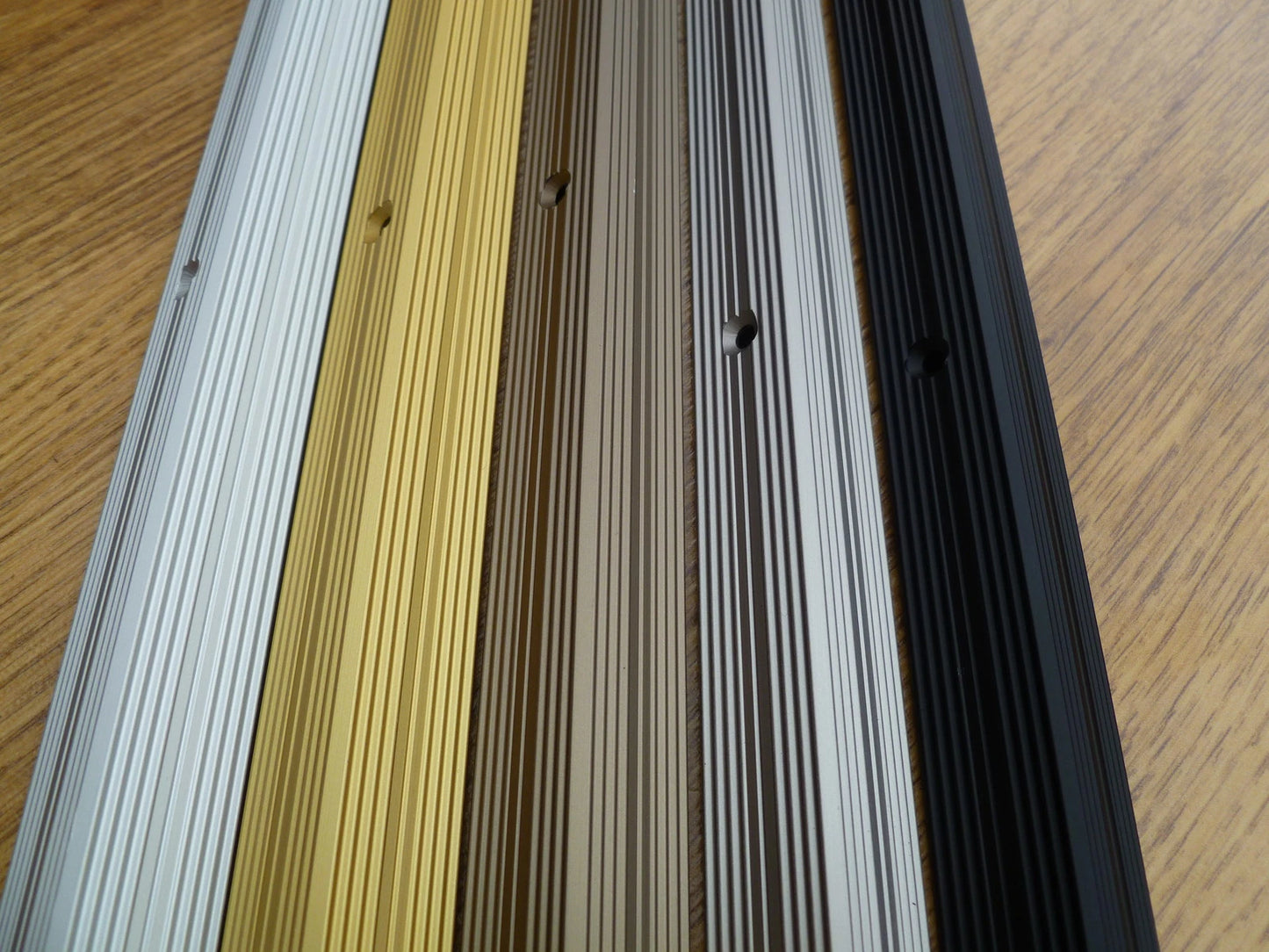 ANODISED ALUMINIUM ANTI NON SLIP STAIR EDGE NOSING -TRIM- 20x 20mm A35