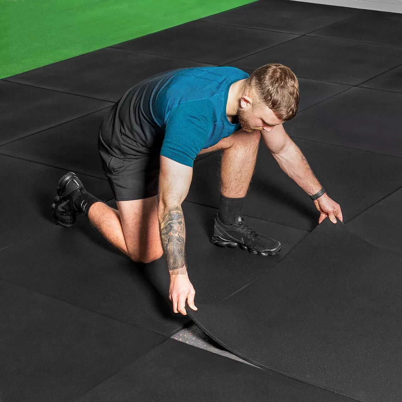 METIS Rubber Gym Flooring Mats [1m²] | DELUXE GYM FLOOR TILES – Anti-Slip Design