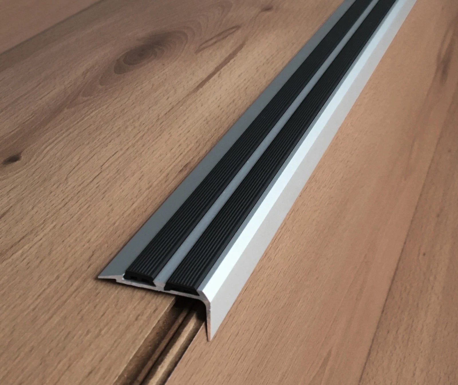 Aluminium Anti-Slip Stair Nosing Edge Trim 200 cm Step Protector Cover Strip