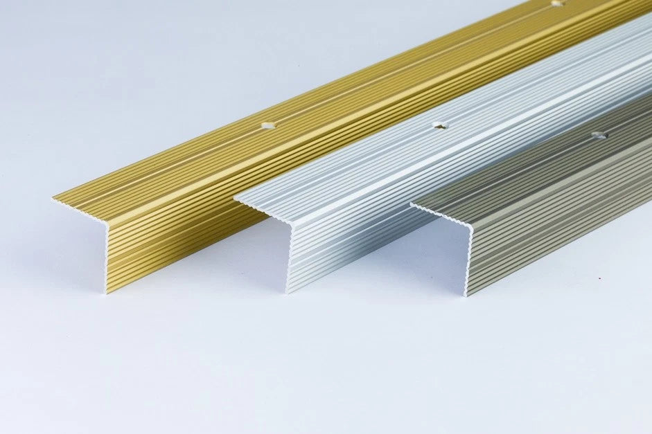 ANODISED ALUMINIUM STAIR NOSING ANTI NON SLIP EDGE -TRIM- 30x30 mm - 0.9M