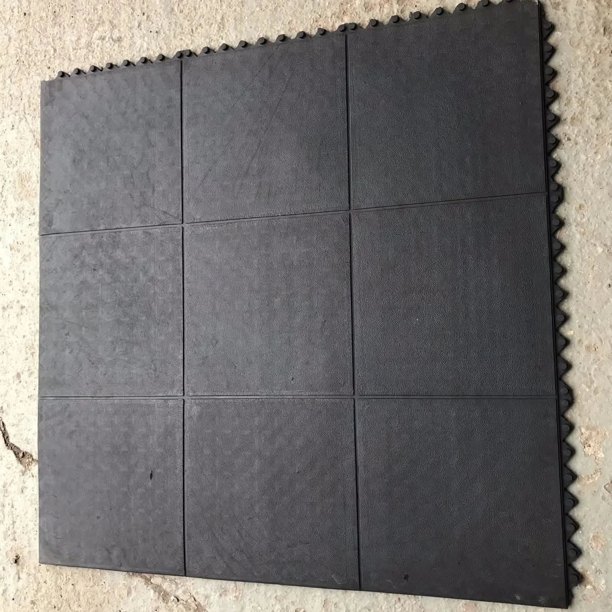 GYM RUBBER FLOOR INTERLOCKING -EXERCISE MAT 3x3ft (90x90cm)16 mm Plain Design