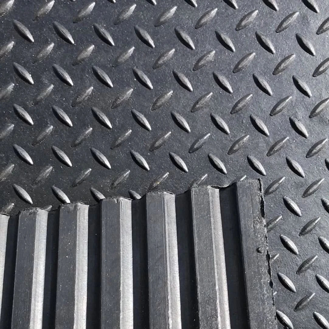 Rubber Floor Gym mats Commercial Flooring 12mm x6f x 4ft Checker Top Design