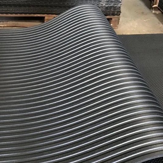 Horse/Pony/ Stable/Cow Rubber Floor Matting 6ftx4ftX12mm/Hammer Top Hard Rubber