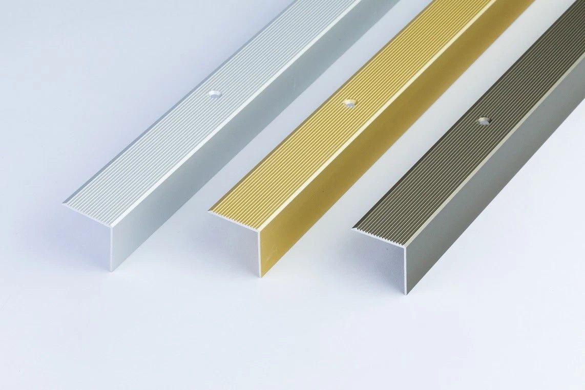 STAIR NOSING ANODISED ALUMINIUM ANTI NON SLIP EDGE TRIM 30 x 30 mm - 0.9M 35.43"