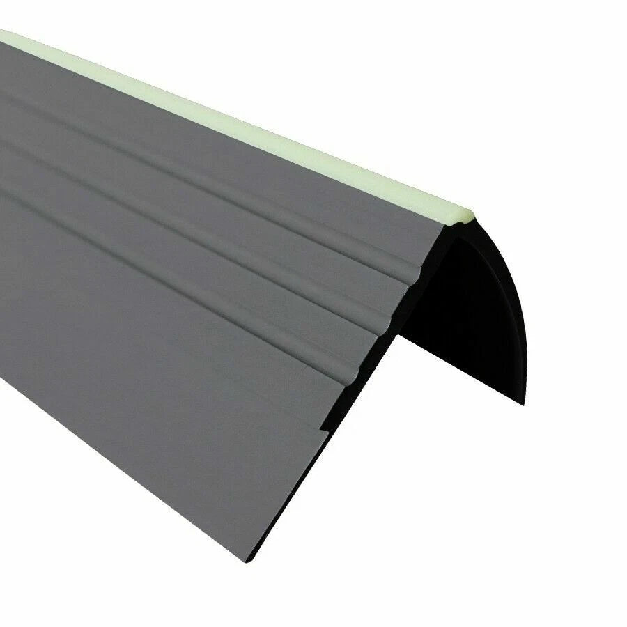 Stair Nosing Rubber 1.18m Anti-Slip Step Edge Trim 40x40mm Tread Protector RDFL