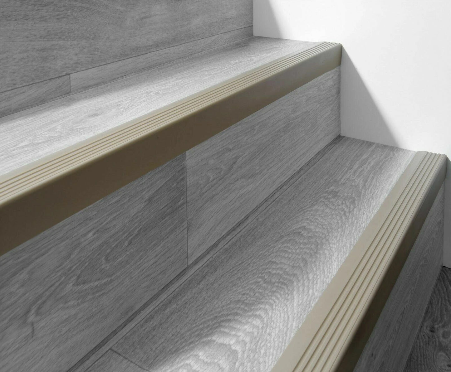 Stair Nosing Rubber 118cm Non-Slip 50x42mm Step Edge Trim Bullnose Strip RGP