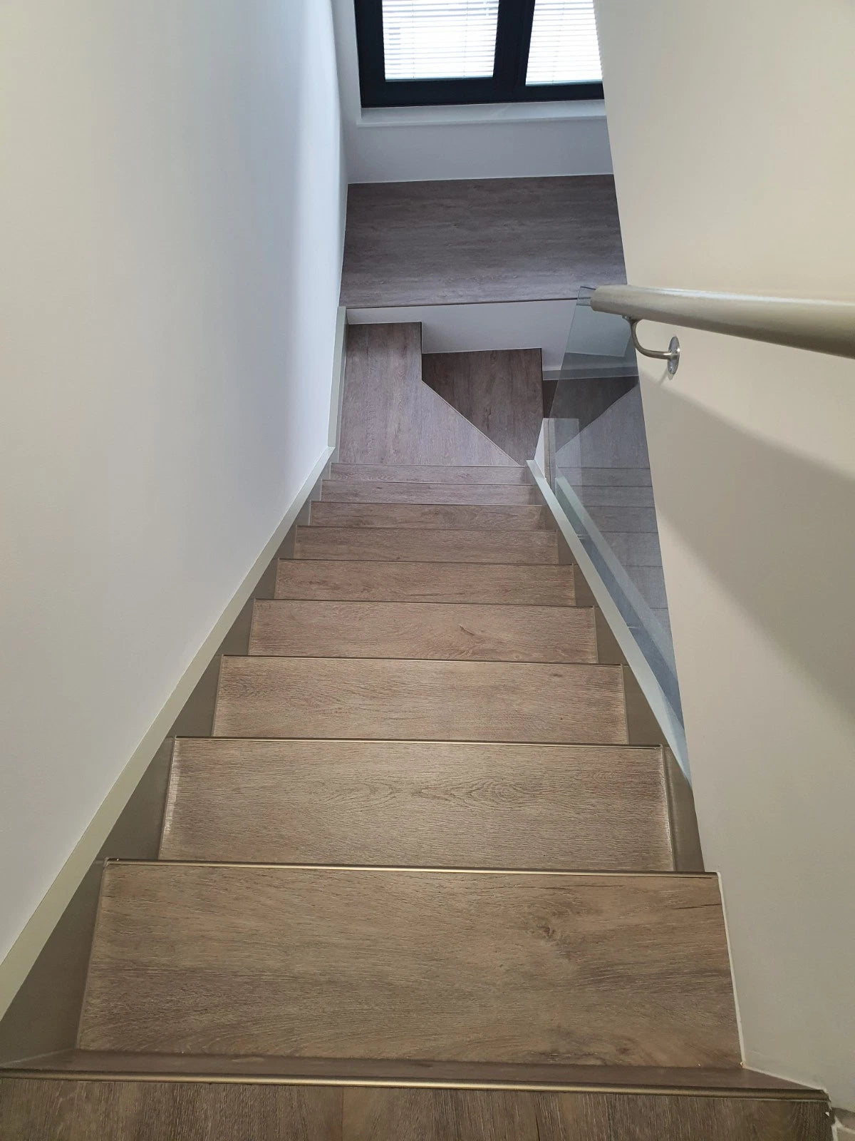 LVT 5mm Stair Nosing 2.7m Outer Corner Vinyl Flooring Aluminium Edge Profile C29