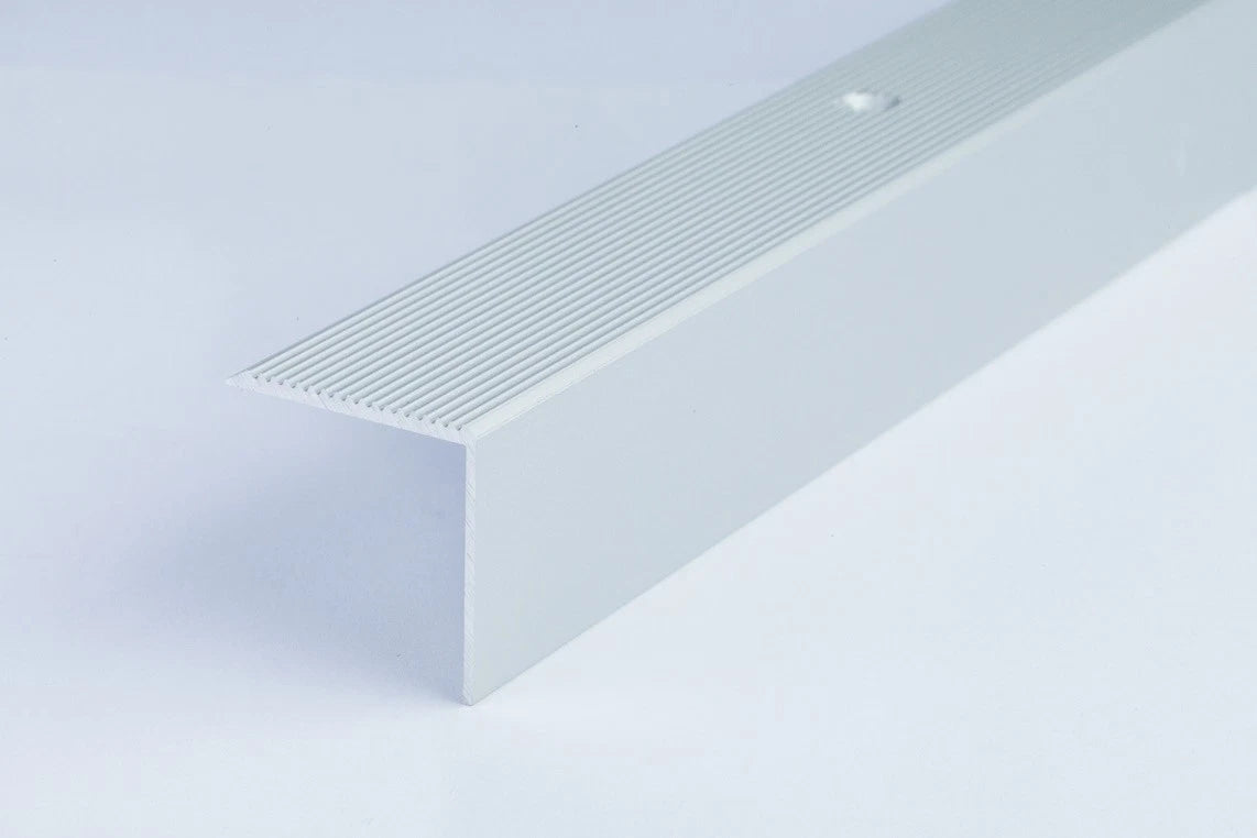 STAIR NOSING ANODISED ALUMINIUM ANTI NON SLIP EDGE TRIM 30 x 30 mm - 0.9M 35.43"