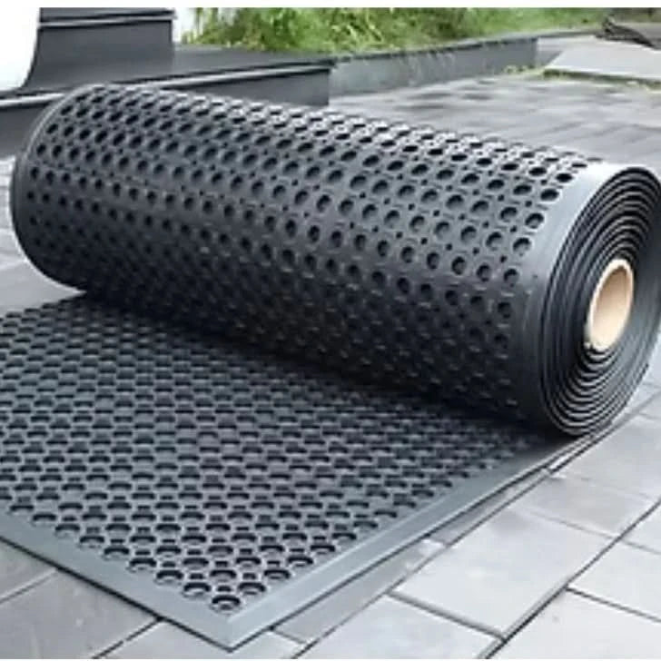 Heavy-Duty Anti-Slip Industrial Hollow Rubber Mat – 10m x 90cm