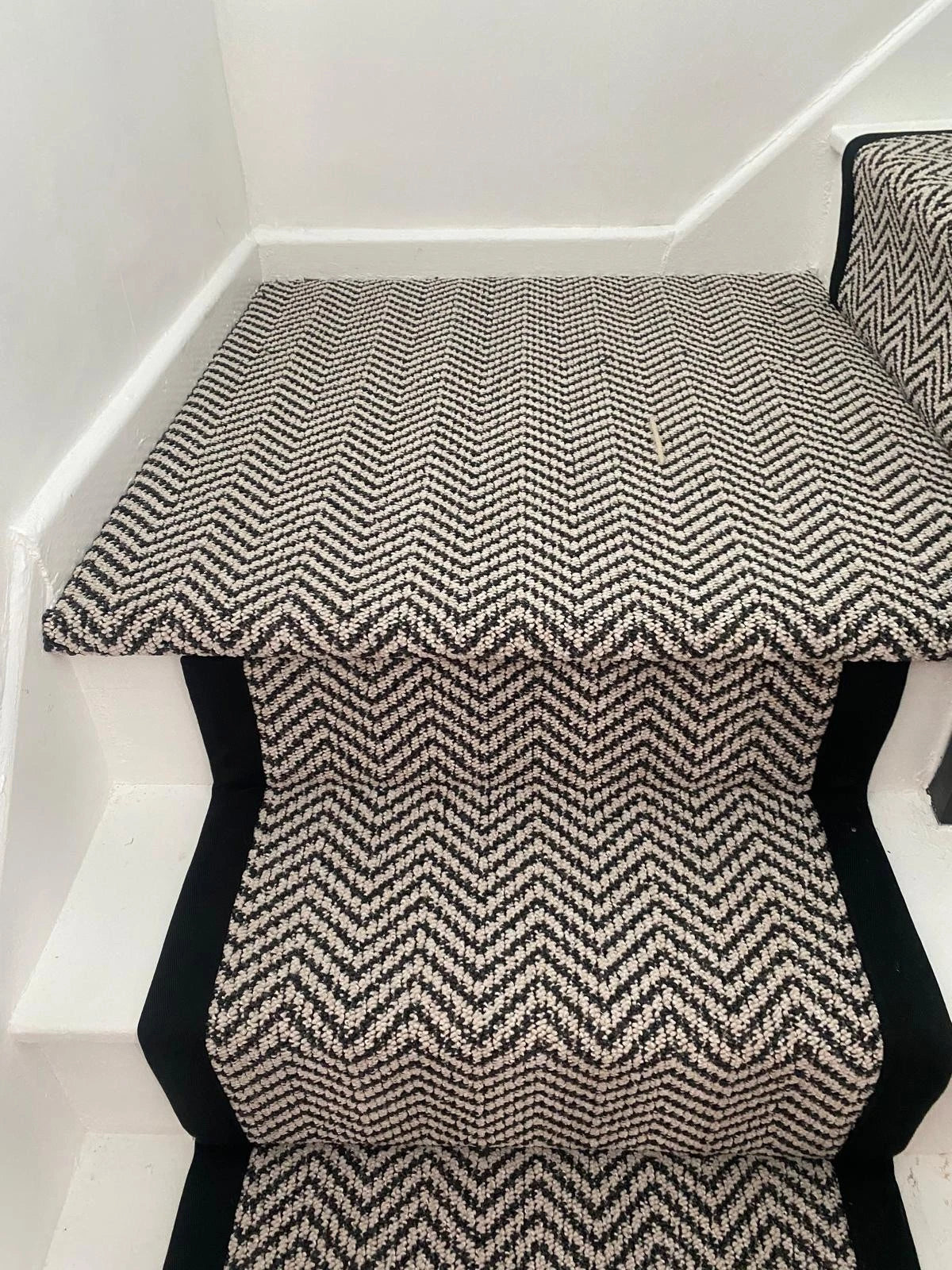Carpet Stair Runner | 14 Steps | Herringbone Black & White| 7.00m x 0.60m