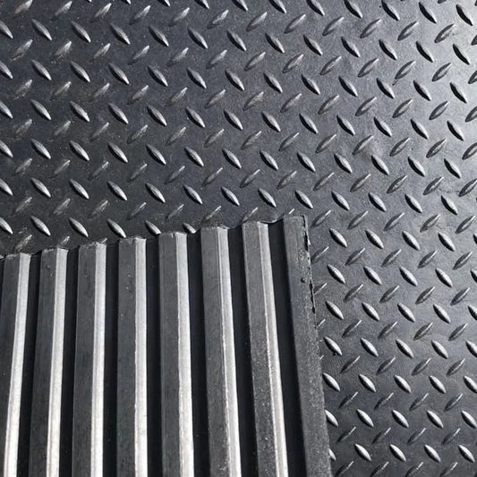 Rubber Floor Gym mats Commercial Flooring 12mm x6f x 4ft Checker Top Design