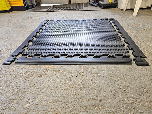 1m x 1m x 20mm Cointop Interlocking Mat with Edge Types